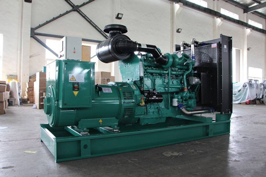 西畴320kw康明斯柴油发电车出租组图片 西畴320kw康明斯柴油发电车出租组图片